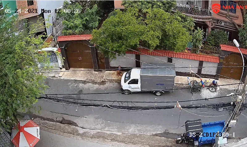 Camera quay quét Hikvision mới nhất DS-2CD1P23G0-I: chuẩn ngoài trời, hồng ngoại 40m, micro tích hợp