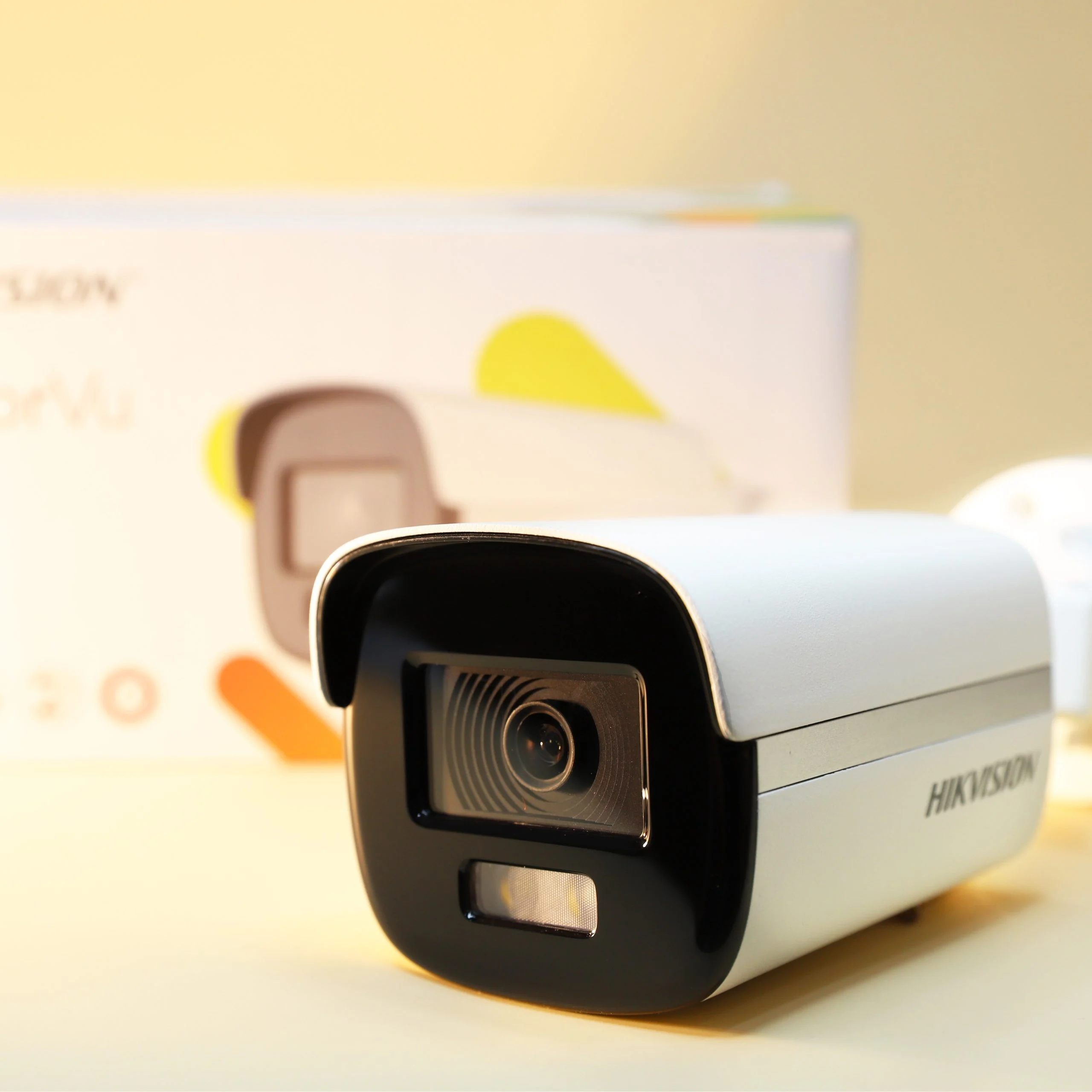2ce12df0t f mới nhất: Camera Hikvision ColorVu 2MP quan sát có màu 24/7, đèn trợ sáng 40m