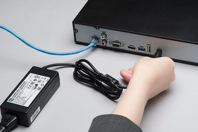 Bước 1: Khởi động lại và kiểm tra nguồn điện